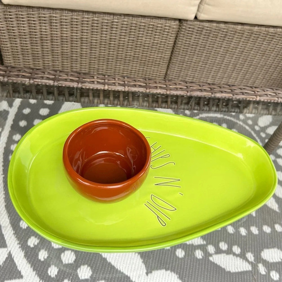 NEW Rae Dunn CHIPS N’ DIP adorable Avocado /Guacamole ceramic appetizer tray - Picture 3 of 9